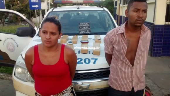 Fabíula e Jeones foram presos com 10 quilos de maconha na rodoviária de Itabuna.