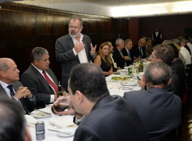 Nilo promoveu encontro com presença de 25 parlamentares, ontem (Foto Divulgação).